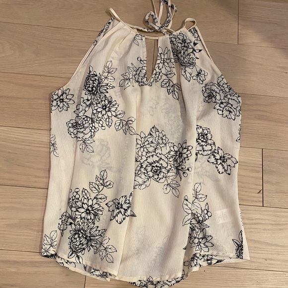 Nordstrom Lush Light Blush Tank with Black Flowers - Picture 2 of 3